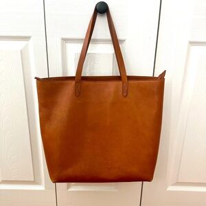 Madewell zip-top leather transport tote in English saddle